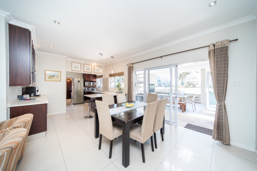 4 Bedroom Property for Sale in Beacon Bay Eastern Cape